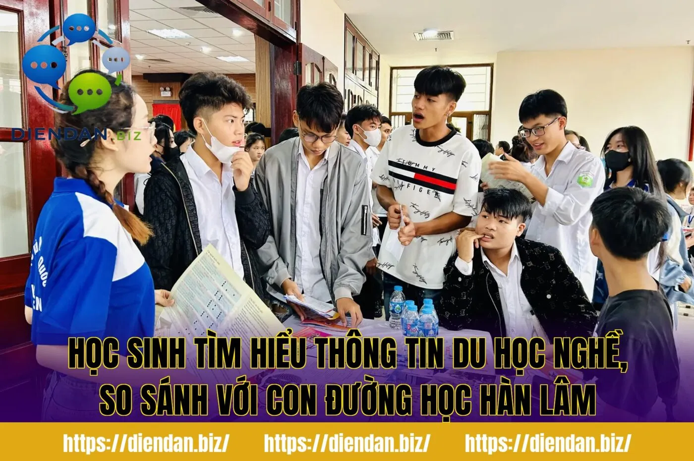 Học sinh tìm hiểu thông tin du học nghề, so sánh với con đường học hàn lâm